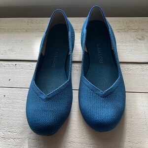 Blue teal Rothy’s The Flat like new! Limited Edition! Worn twice inside, 6 1/2!